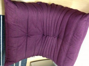 紫　高級ソファ